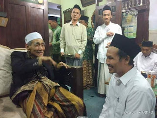 mbah maemon dan gus baha