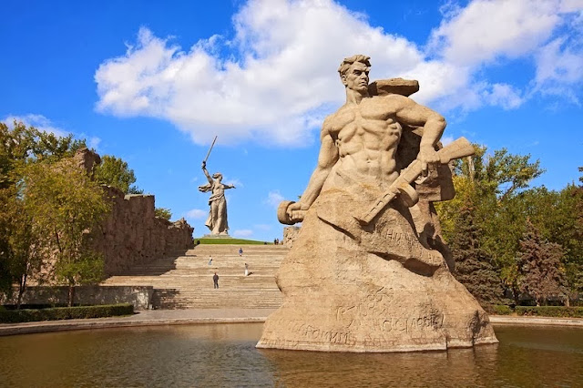 Monumento Conmemorativo a los Soldados Soviéticos en Mamayev Kurgan