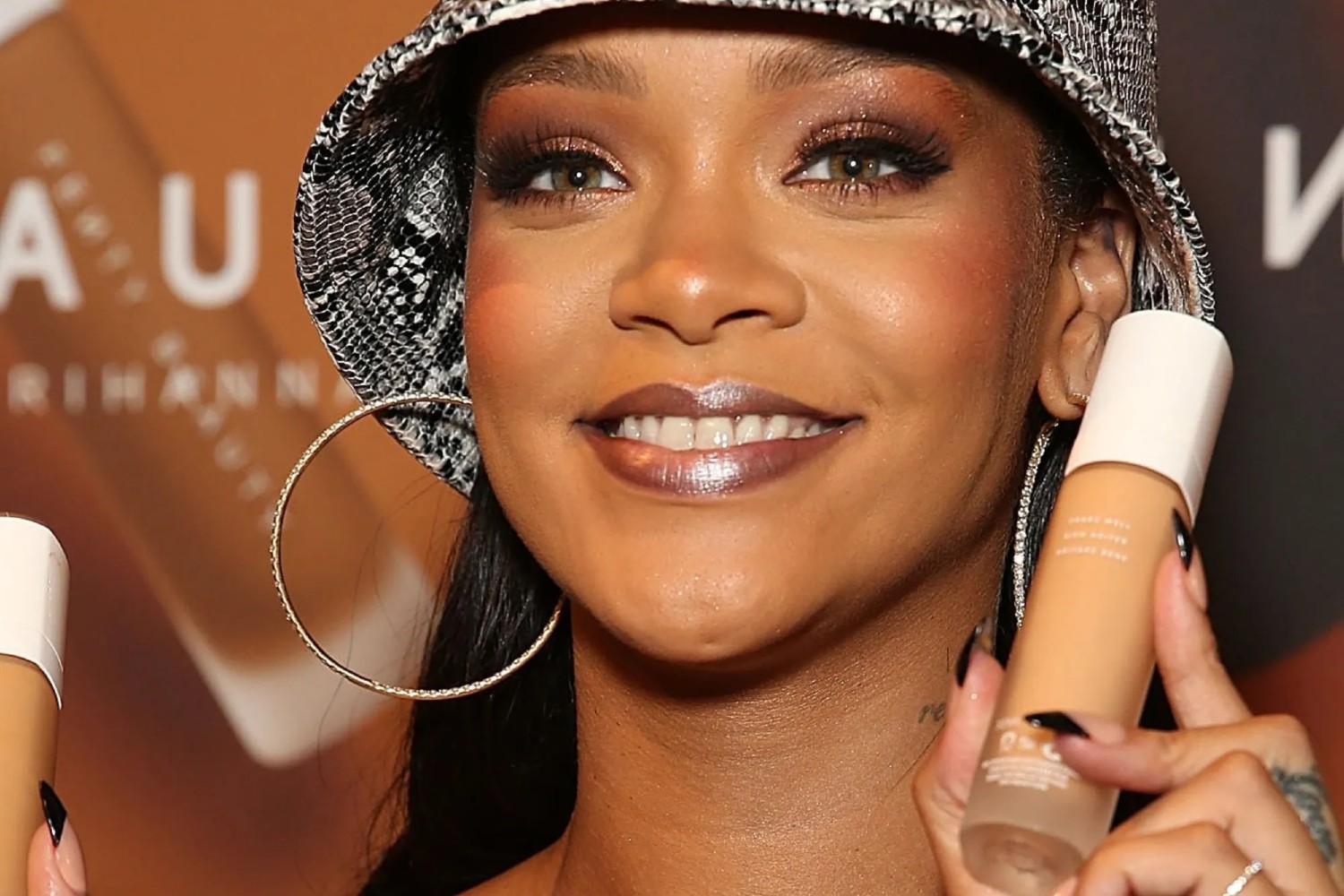 Rihanna’s Fenty Beauty In Colourism Controversy, Accused Of Selecting Only “Yellowbones” In Africa