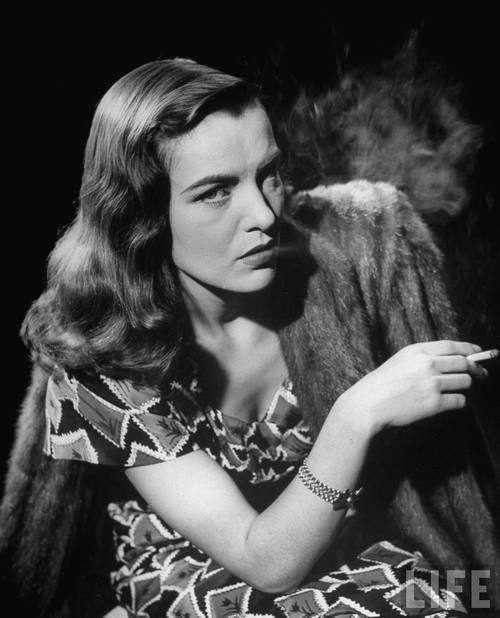 Ella Raines was signed for films by Charles Boyer and Howard Hawks who had