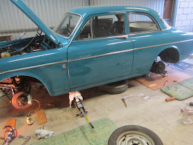 Bleeding the dual brake system