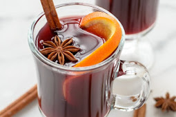 Slow Cooker Spiced Wine (Mulled Wine)