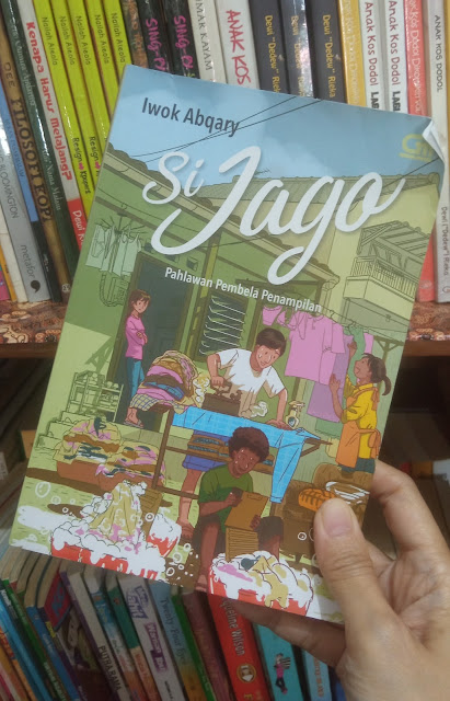 Review Buku Komedi Si Jago Pahlawan Pembela Penampilan Karya Iwok Abqary