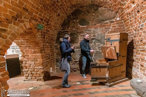 Kabat czyli krzesło tortur w piwnicach zamku w Kwidzynie