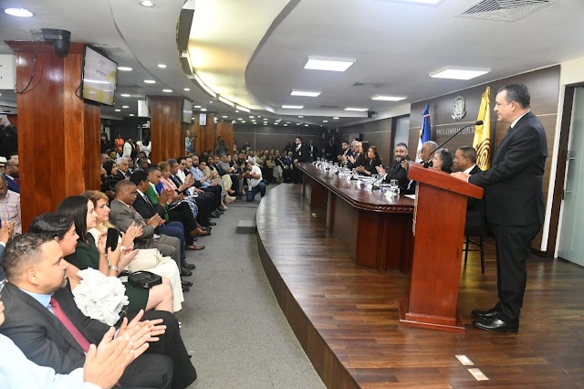 JCE-IESPEC gradúa en Administración Electoral a 200 miembros de organizaciones políticas