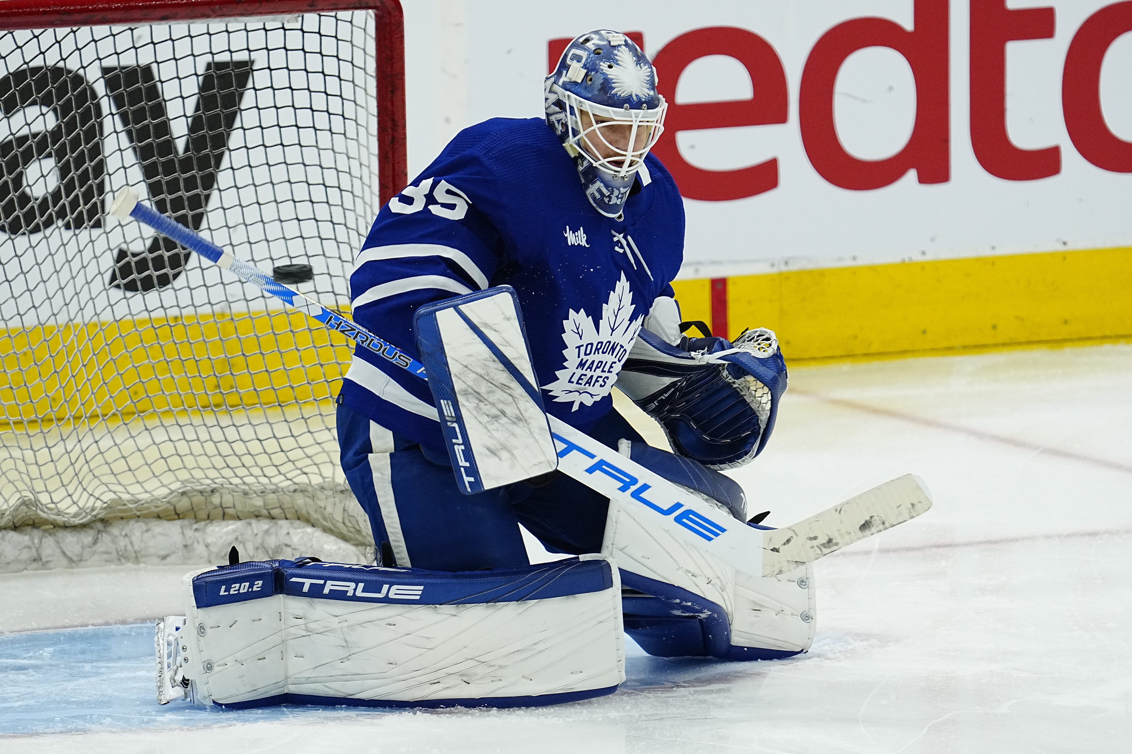 Toronto Maple Leafs reveal new warm-up jerseys