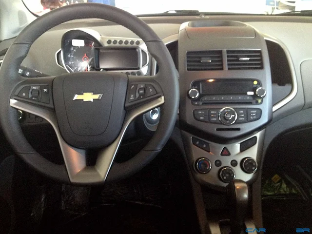 Chevrolet Sonic - interior - painel