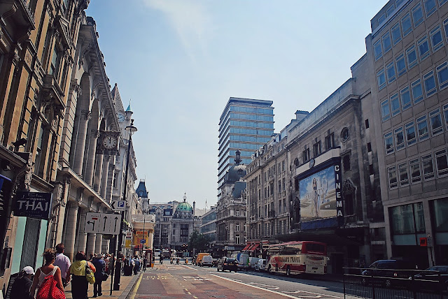 Piccadilly Circus