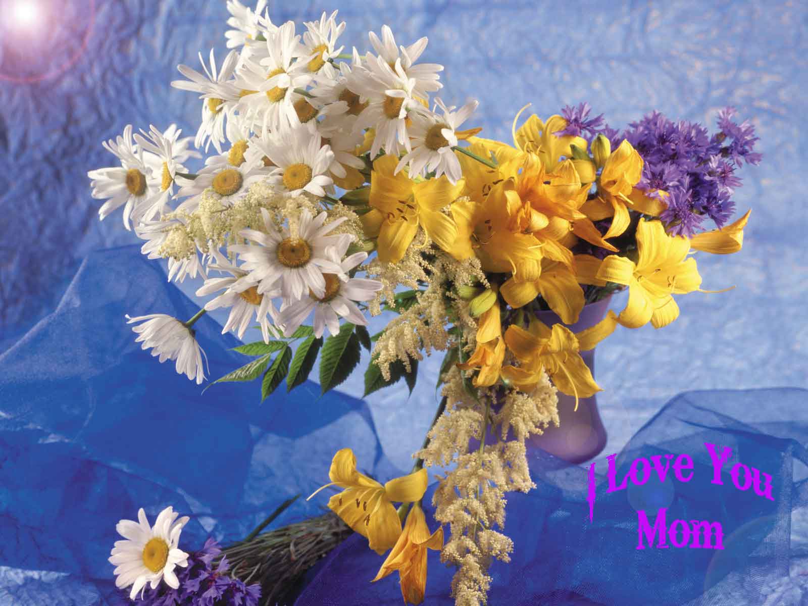 Love You Mom Flowers Wallpaper