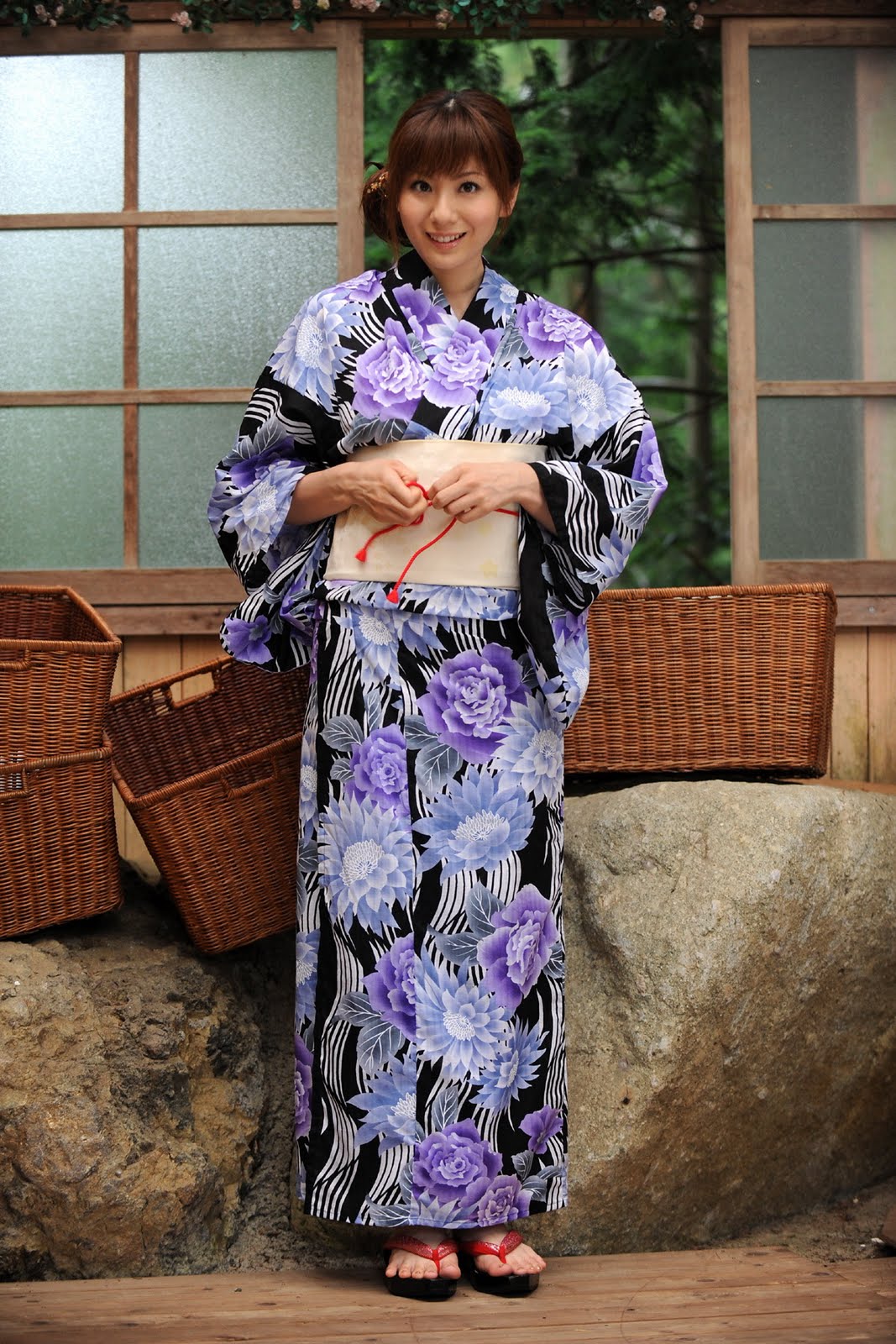 Asami Yuma - Images