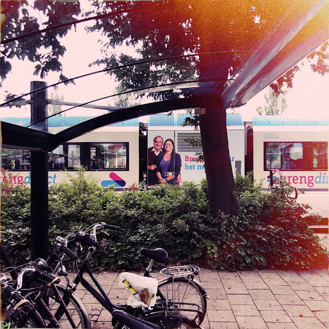 Carla en André op Breng-trein