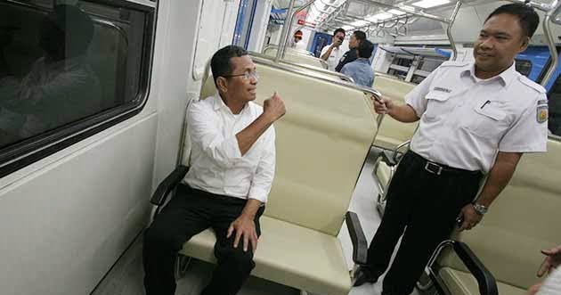 Cerita Lucu Penumpang Kereta Yang Bodoh