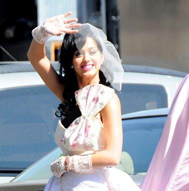 katy perry wedding hairstyle