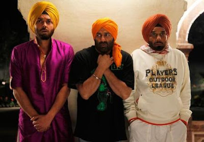 Dharmendra, Sunny Deol, Bobby Deol In Yamla Pagla Deewana Movie