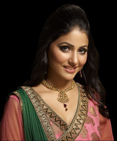 Hina Khan HD Wallpapers Free Download