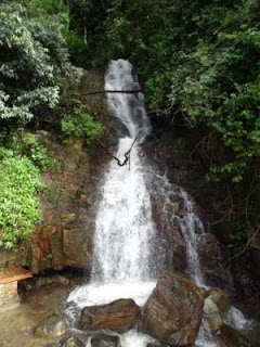 Haldummulla Ella Water Fall