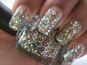 beautiful Glitter nail art design!