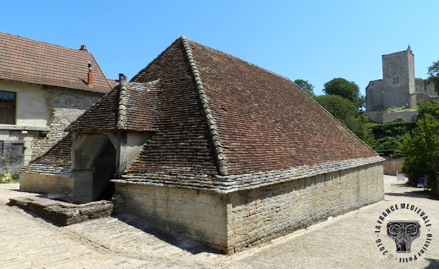 BRANCION (71) - Halle (XVe-XVIe siècles)