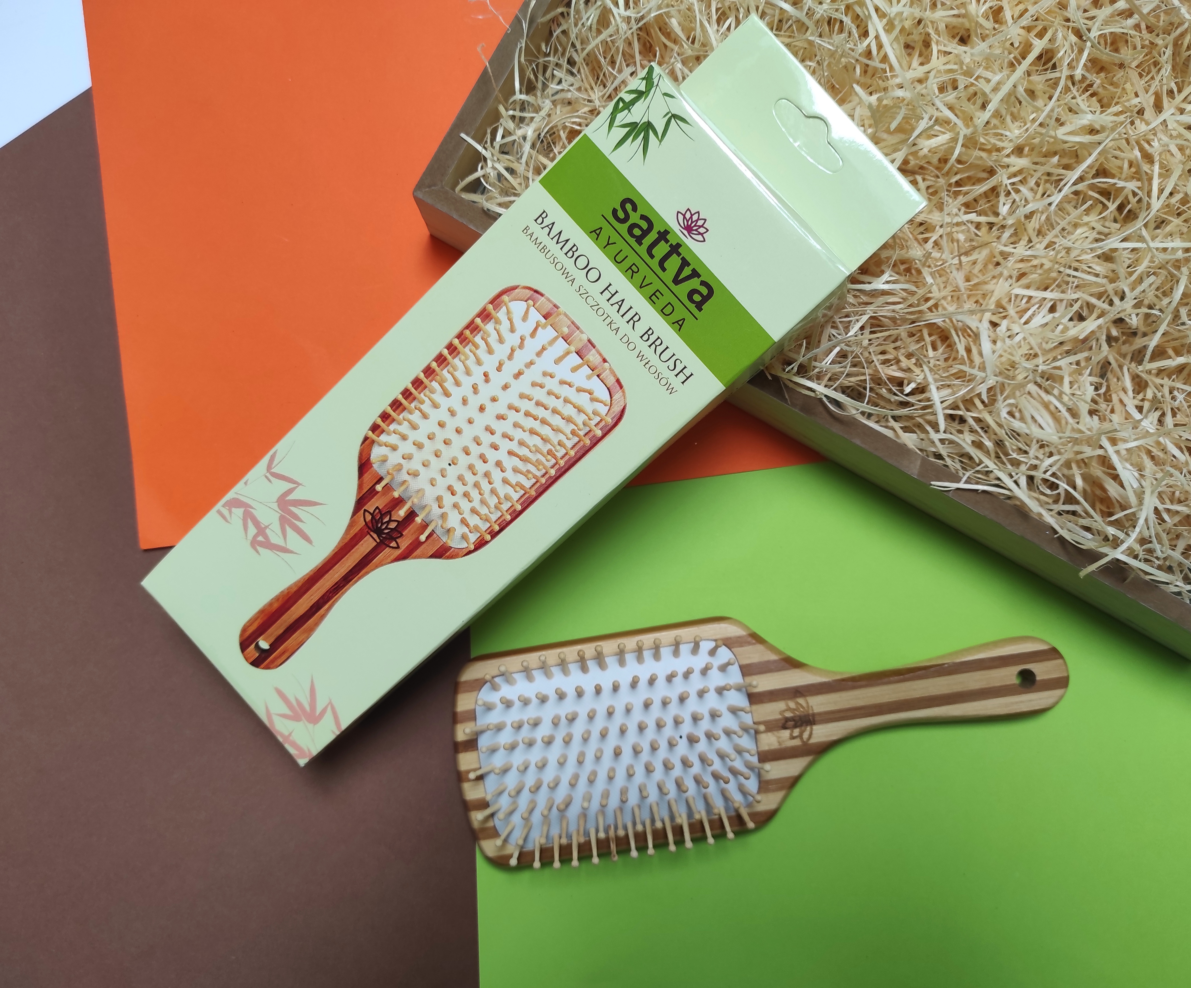 Bambusowa szczotka do włosów - nowość w ofercie marki Sattva
