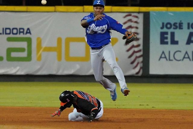 Sergio Alcántara saca provecho a madurez para brillar en el béisbol