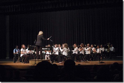 2010_0116_D49honorconcert-6