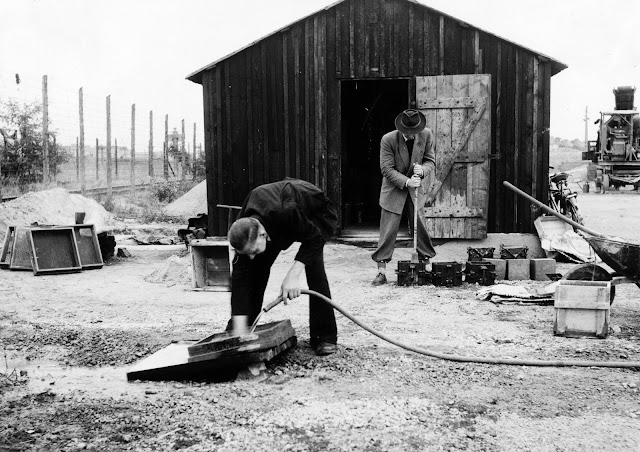 Baustelle Historisch, Altes Fotoalbum, Bezirk Reinickendorf, Ausbau Kurt-Schuhmacher-Damm, 13405 Berlin, 06.07.1954