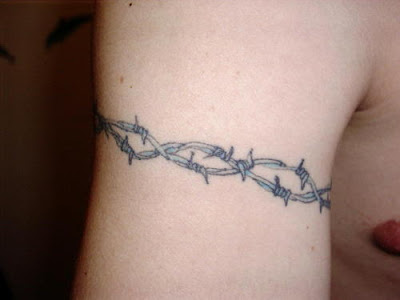 √完了しました！ tattoo armband barbed wire 193173-Barbed wire armband tattoo meaning