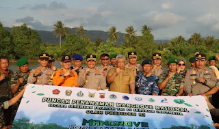 Dibuka Presiden Jokowi, Kapolres  Hadiri Puncak Penanaman Mangrove Nasional