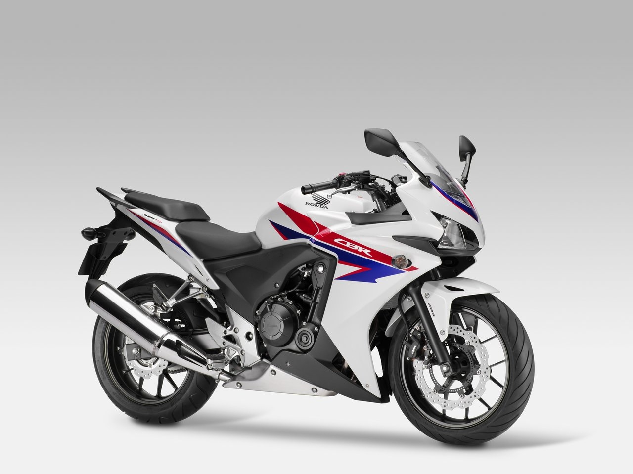 Modifikasi Motor CB150R Full Fairing Terkeren Sukaon