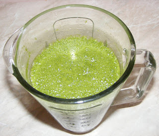 Smoothie de salata verde reteta fresh de legume cu castraveti si patrunjel retete suc bautura shake mix bun imunitate sanatate alimentatie nutritie raw vegan,