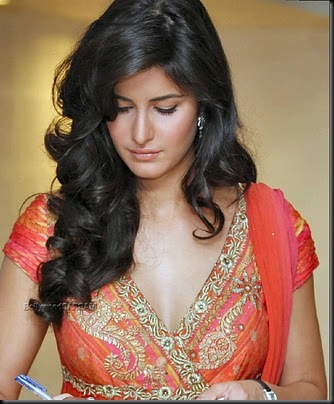 Katrina-Kaif-Hot-Pics-Picture-Wallpaper-Photoshoot-Scene-Latest-2010