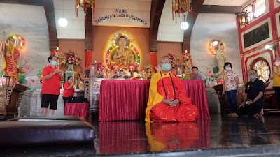 Umat Buddha Kota Bandung Rayakan Waisak dengan Khidmat dan Kondusif