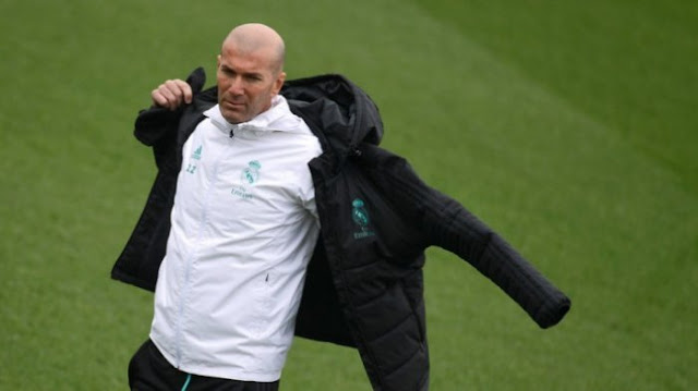 RESMI : Zinedine Zidane Mundur Dari Real Madrid