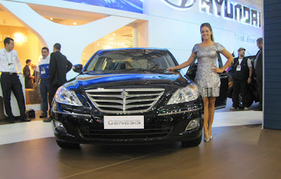 2011 2012 Hyundai Sonata and Genesis Live - Sao Paulo Auto Show 2010