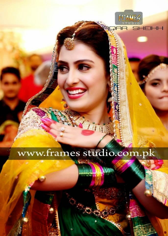 Aiza khan and Danish Taimoor Wedding pics Mehndi Special 