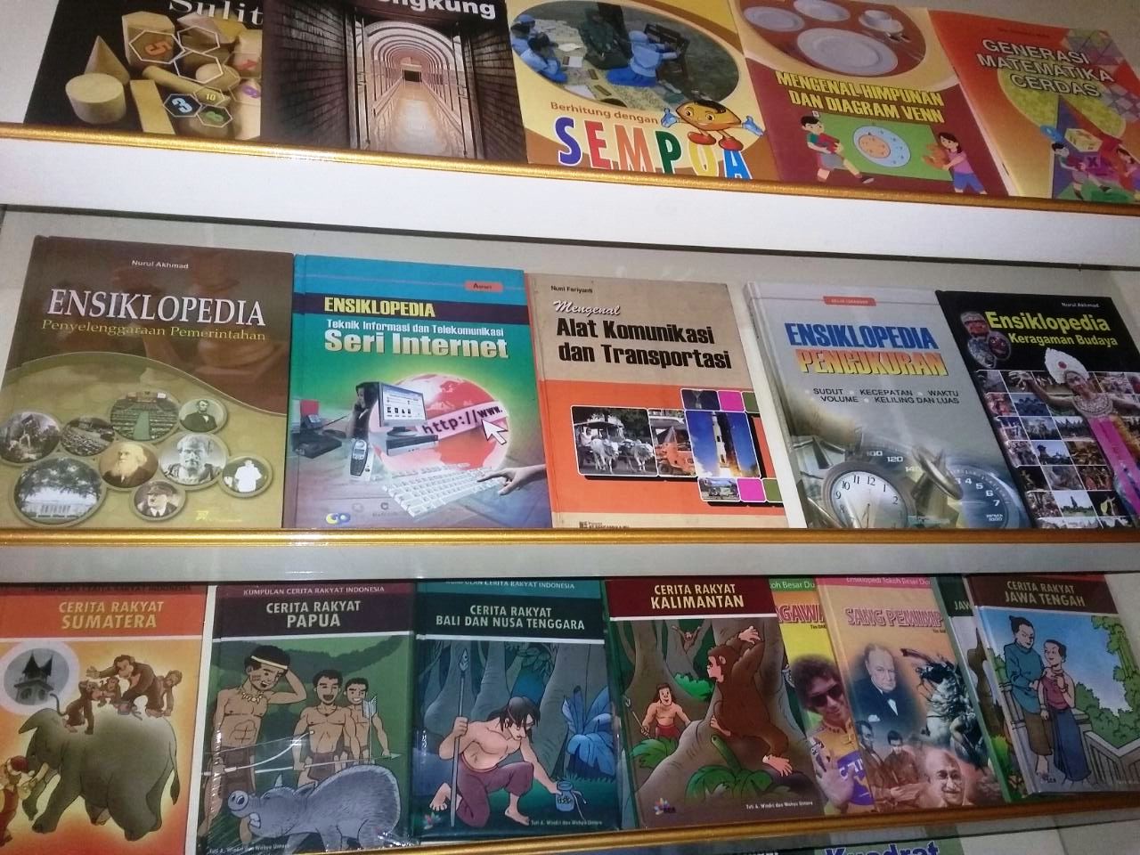  Contoh Gambar Sampul dan Isi Buku Untuk Perpustakaan Desa 