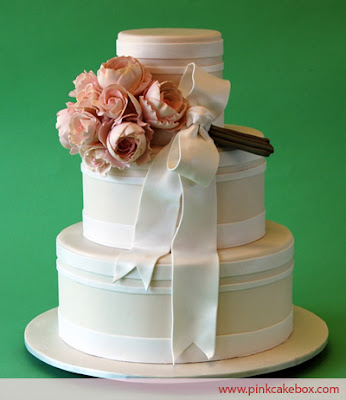 ribbon wedding cake