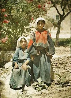 الملابس الشعبية الفلسطينية القديمة قبل النكبة والاحتلال