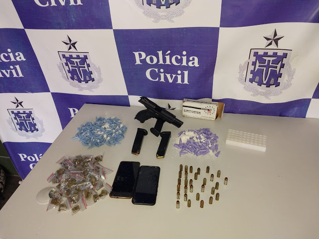 Antônio Gonçalves: Polícia Civil apreende dois homens com maconha, cocaína e uma pistola. 40 