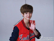 Liat kan fotonya? yang gak tau pasti ngira kalo dia ini masih umur 17an . (luhan xi)