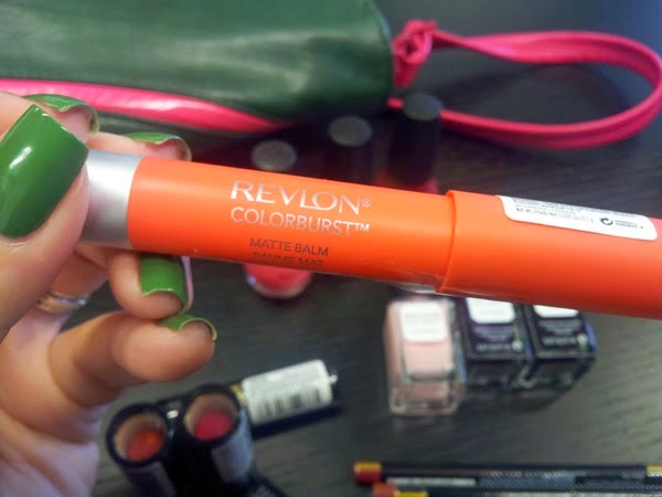 make up revlon 02