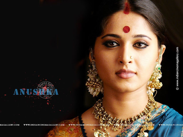 Anushka Shetty Desktop Wallpaper