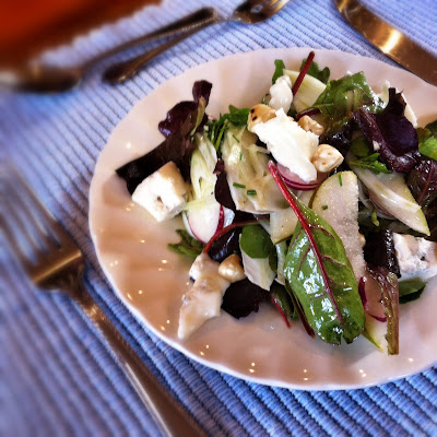 Gorgonzola, toasted hazelnuts and seasonal greens ©bighomebird