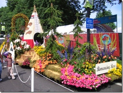IMG_1017 Romancing Rose Grand Floral Parade Float in Portland, Oregon on June 8, 2008
