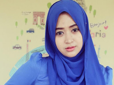 9 Cewek Cantik Berhijab Idaman Lelaki