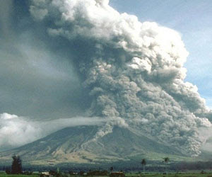 volcan soputan indonesia en erupcion 3 de julio 2011