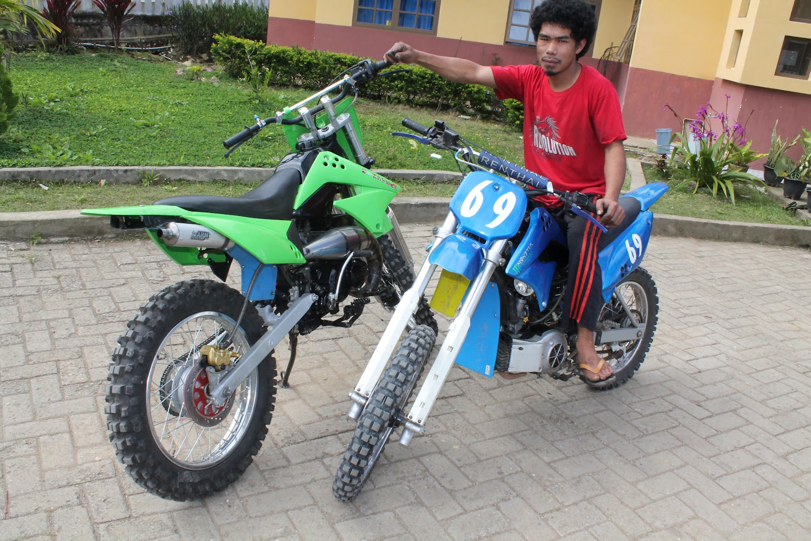 Modifikasi Motor Trail Modifikasi Dari Motor RX King Tahun 1993