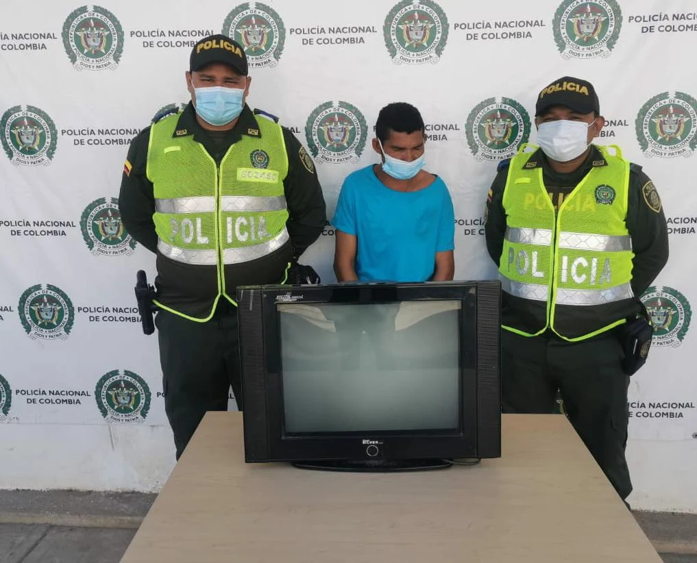 hoyennoticia.com, Recuperan TV robado en un CDI en Barrancas