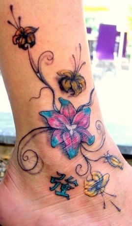 Leg Tattoos Designs for Girls