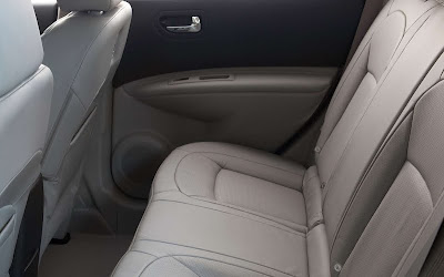 2011 Nissan Rogue Rear Seats